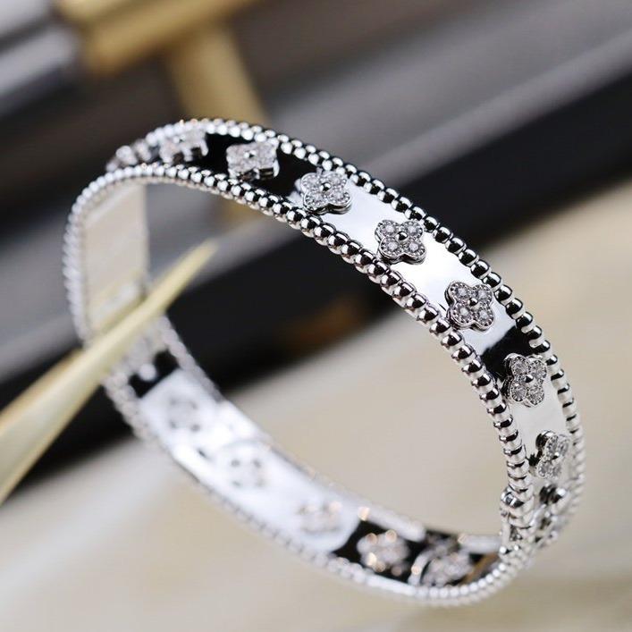 [Moco]CLOVER ARMBAND 8MM DIAMANTEN