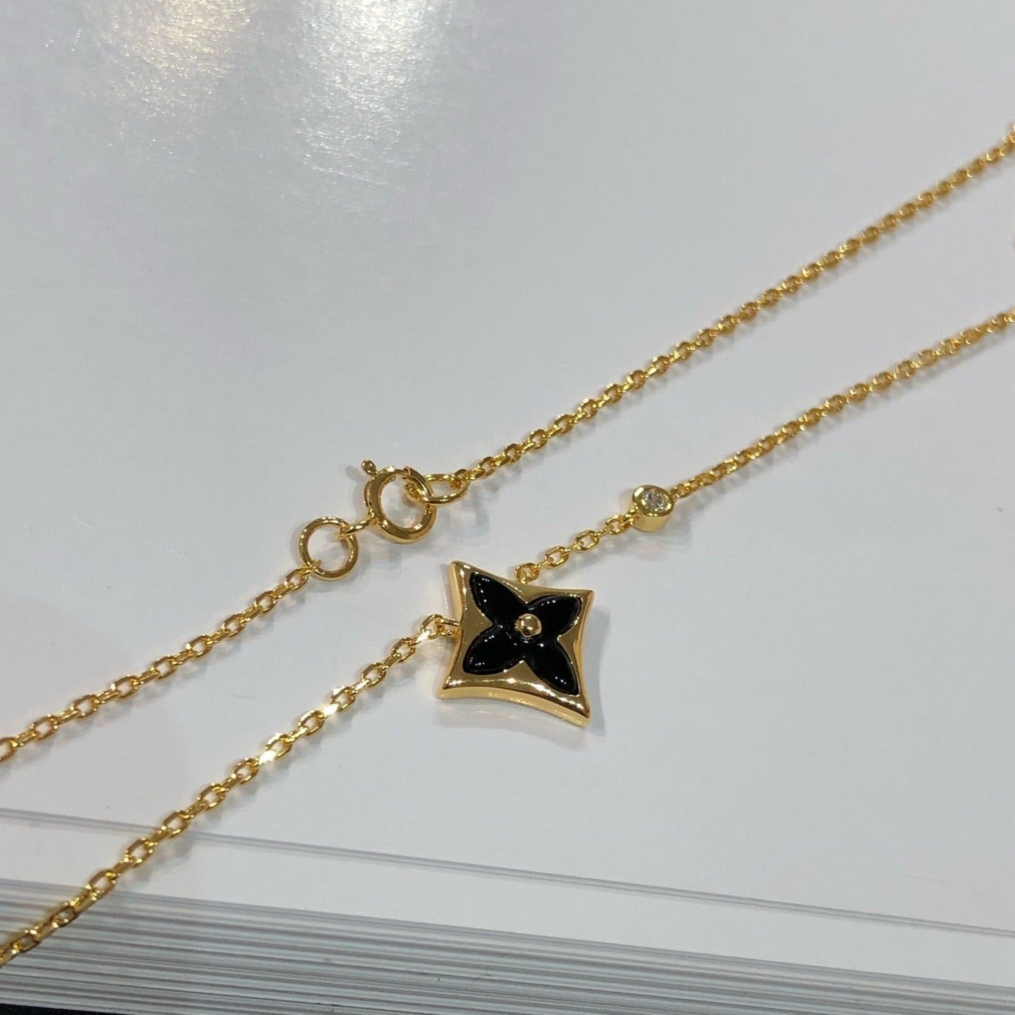 [Moco]スターブラックモップネックレス