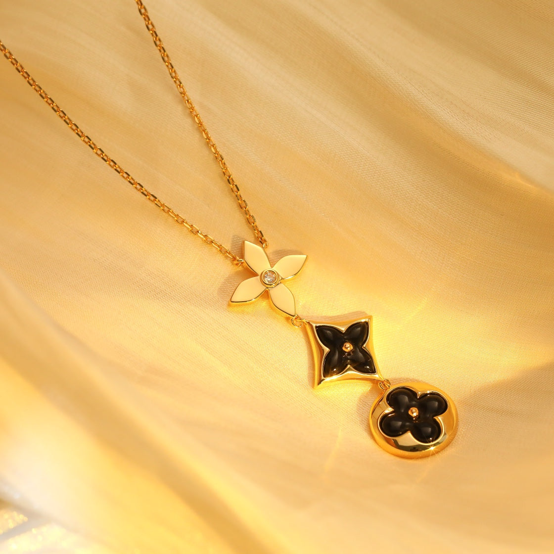 [Moco]Stern und Sonne Onyx Roségold Halskette