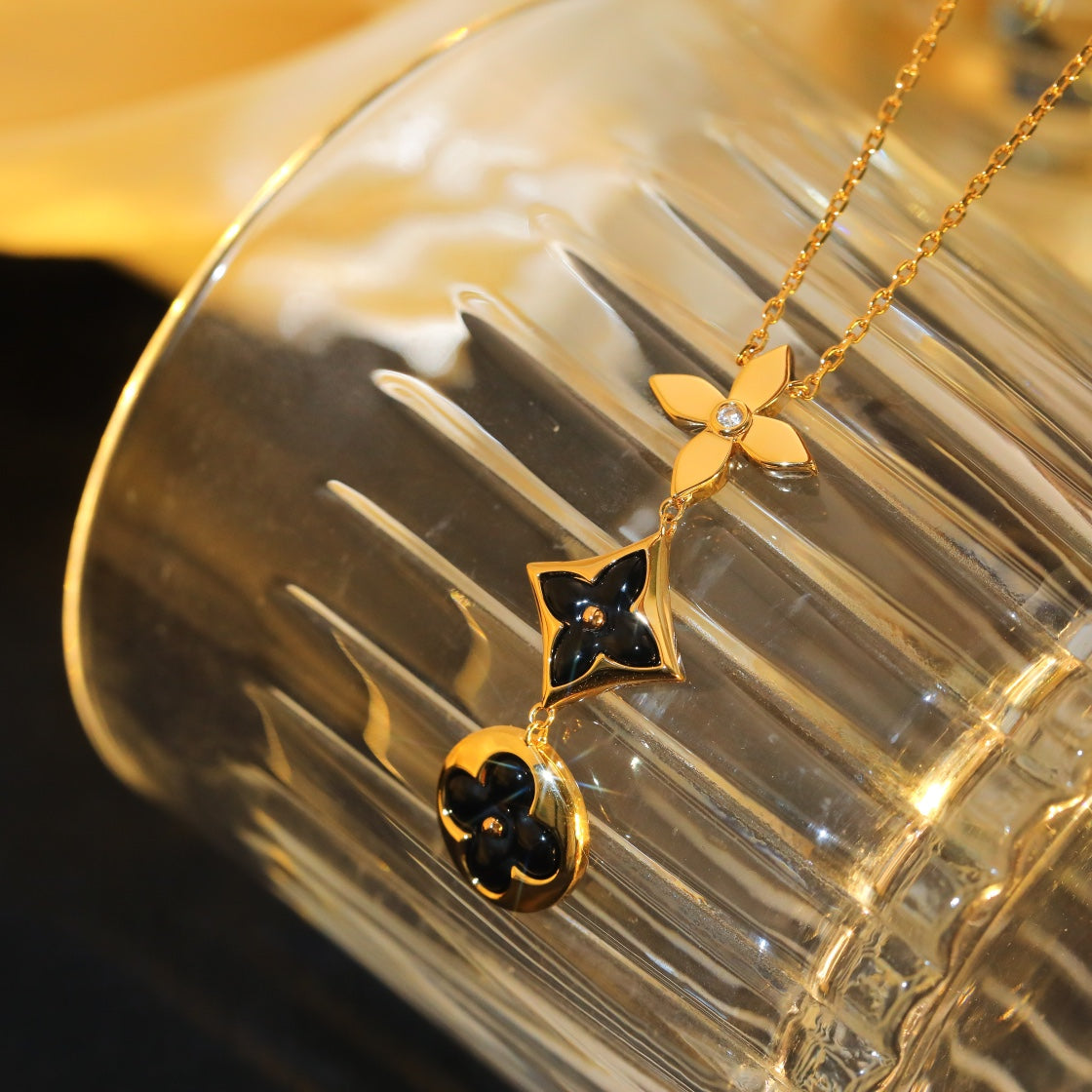 [Moco]Stern und Sonne Onyx Roségold Halskette
