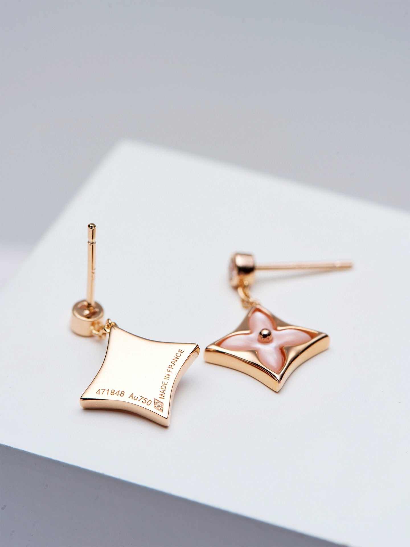 [Moco]ダブルスター ピンクゴールド モップ ドロップピアス