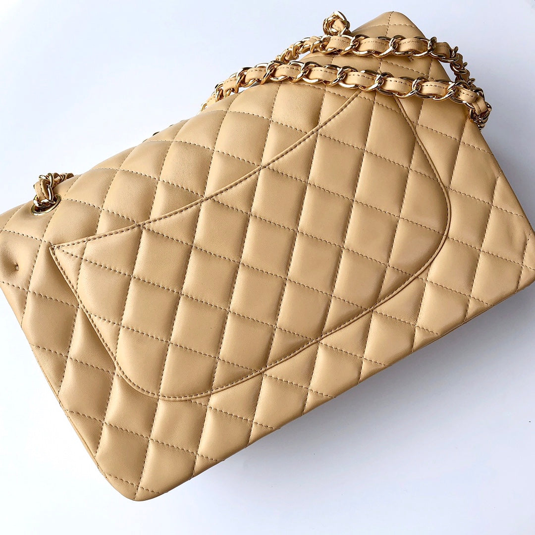 flap bag jumbo 30 light beige lambskin gold hardware