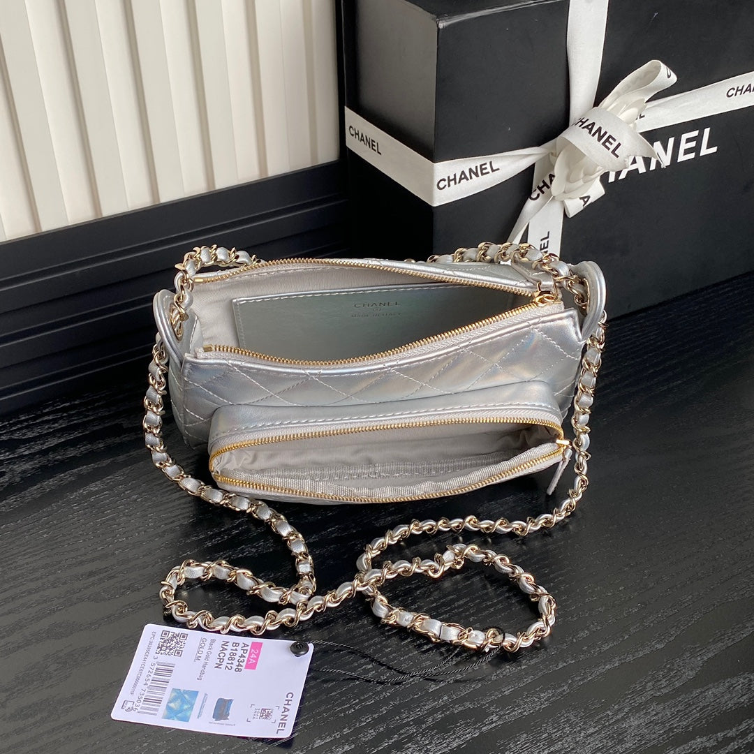 CC 25C Clutch With Strap 21cm Silver Metalic Calfskin