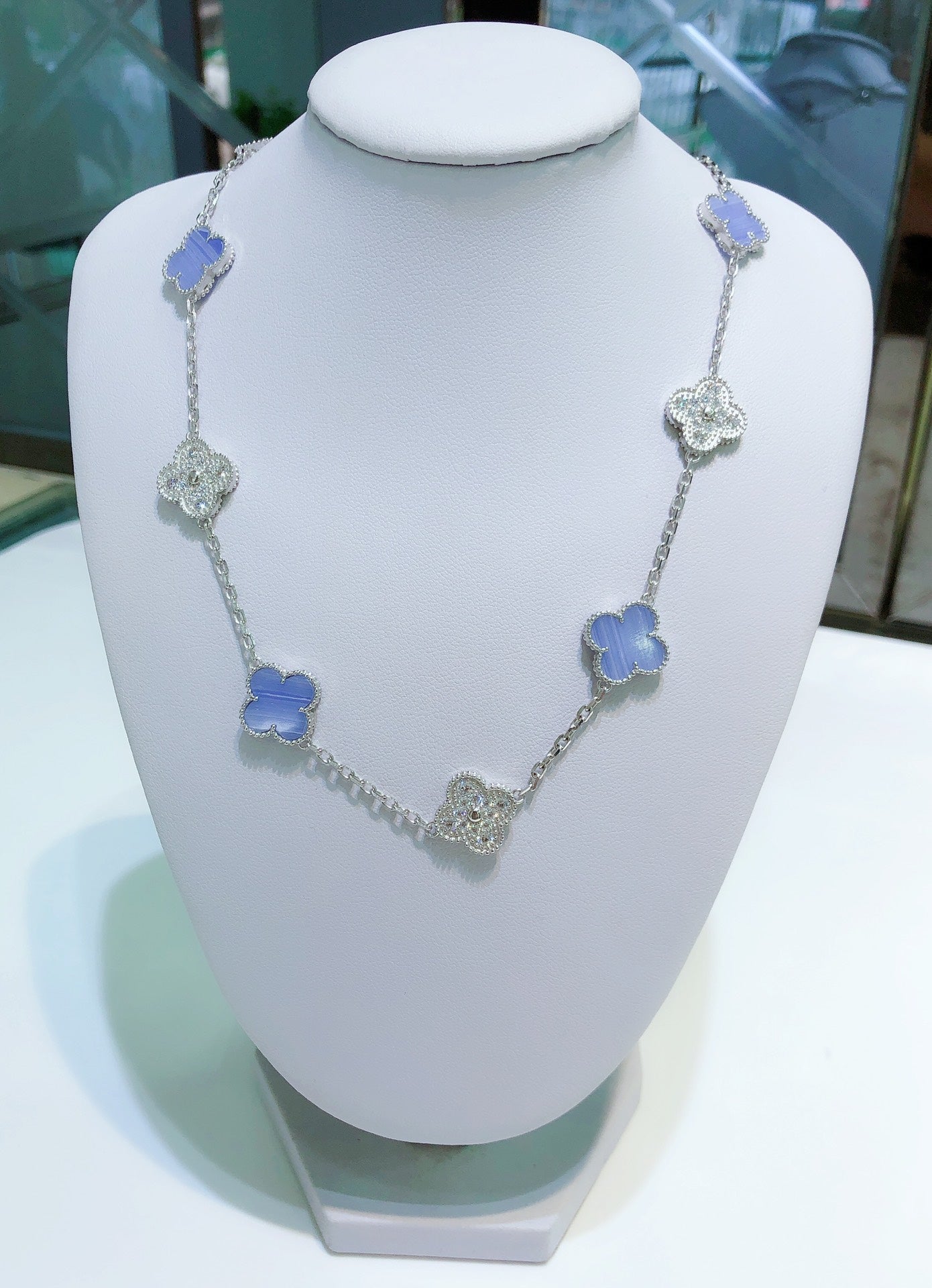 [Moco]CLOVER 10 MOTIVE CHALCEDON DIAMANTEN SILBER HALSKETTE